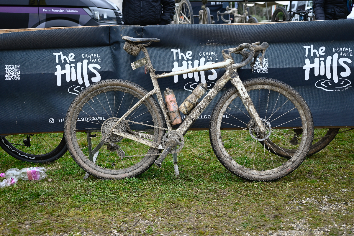 Fara Thunder snowflake 